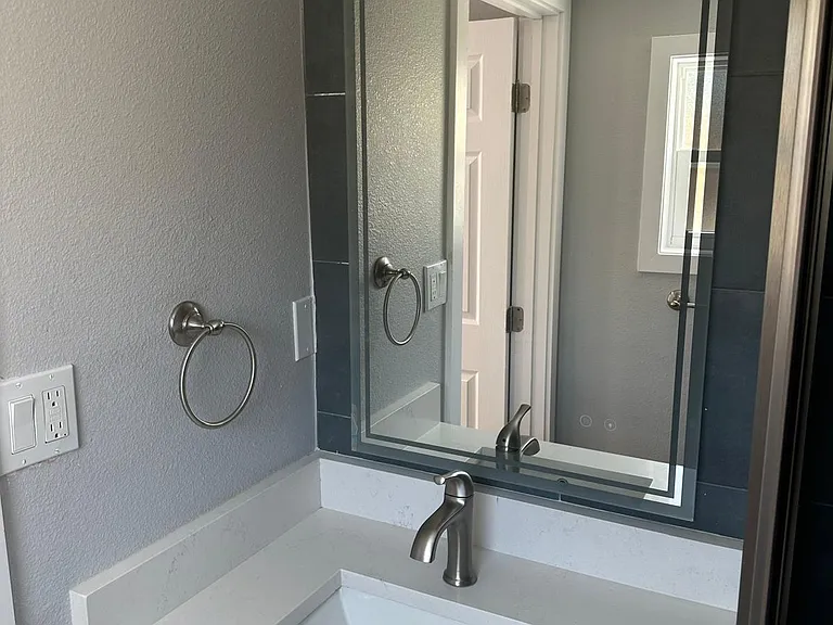 1858 Cornell Ave #6 — Photo 6