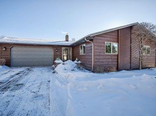 302 W Rainbow St, Duluth, MN 55811