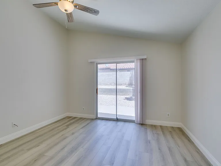 8664 Buttercreek Way — Photo 32