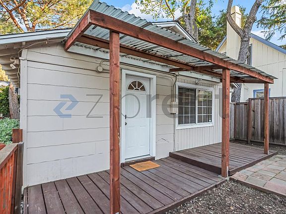 2nd image of 228 Los Gatos Blvd #2