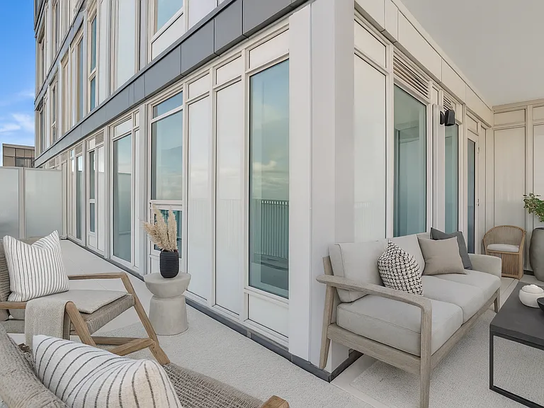 3240 William Coltson Ave — Photo 100