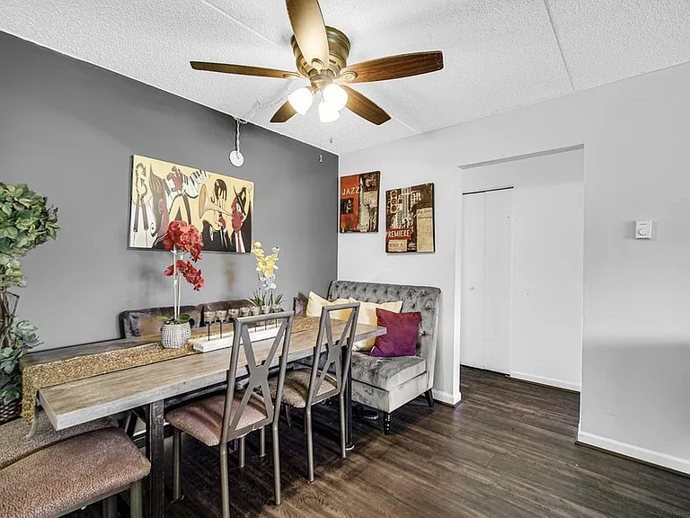 342 Klein Creek Ct #D — Photo 10