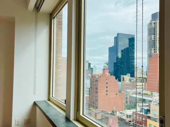 305 East 63rd Street image 17 of 24