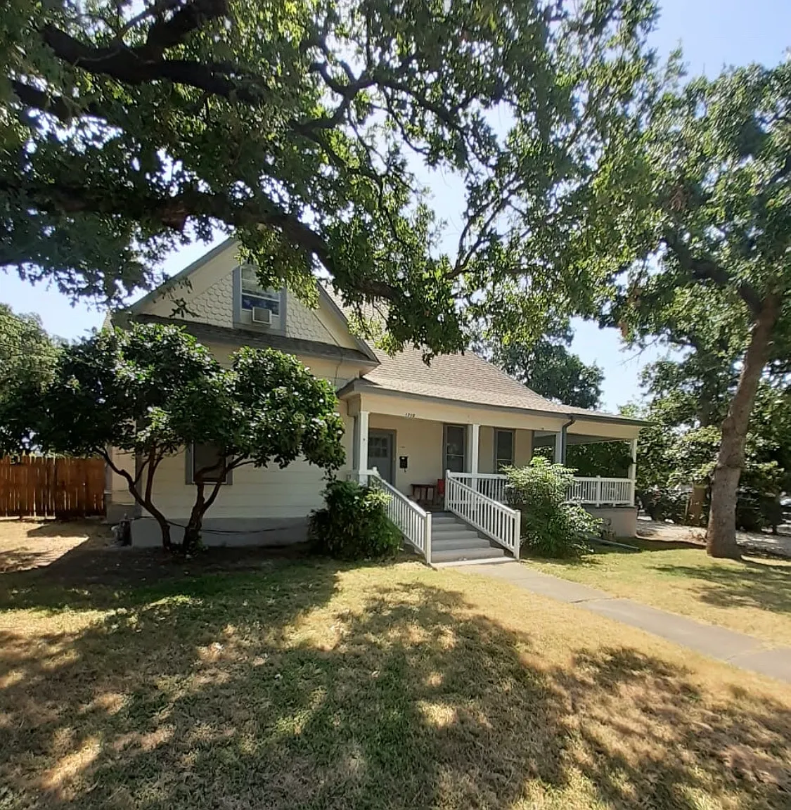 1708-1710 Bolivar St - 1710 A — Photo 1