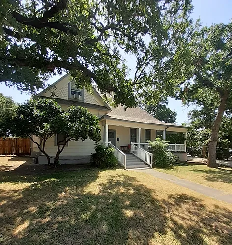 1708-1710 Bolivar St Photo 1