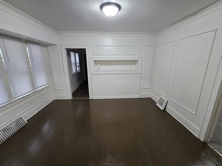 3609 N 22nd St — Photo 6