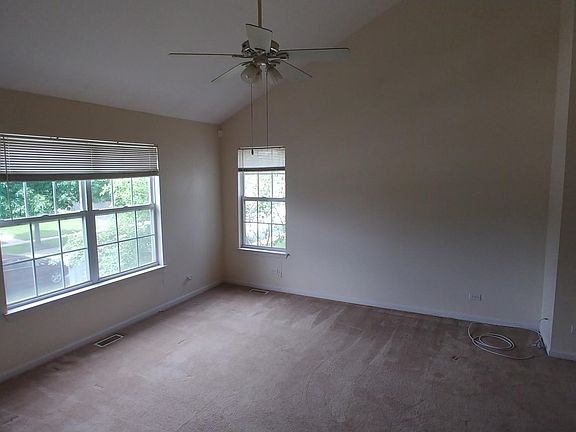 5th image of 8021 Windsor Dr