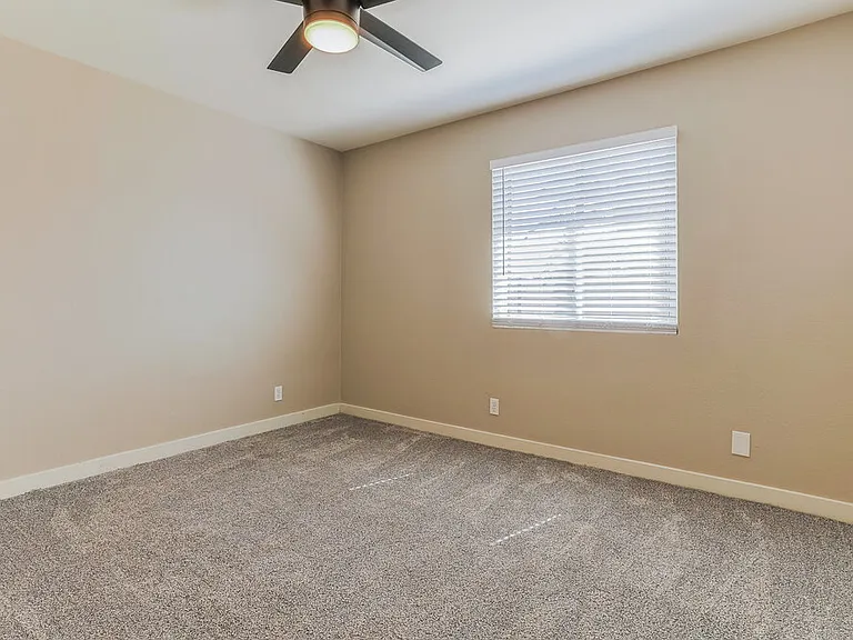1415 N Ironwood St — Photo 16