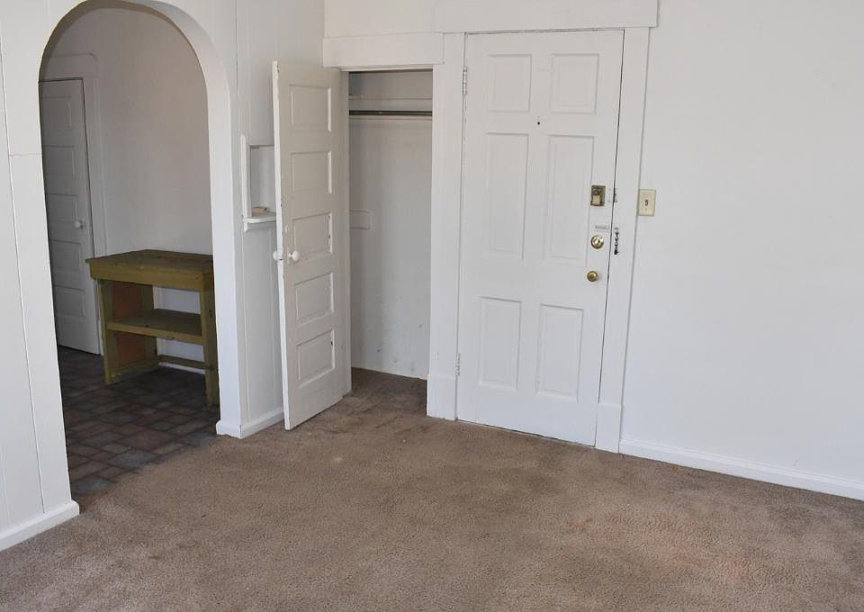 2nd image of 100 S College Ave APT 10