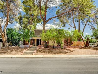 2095 Mohigan Way, Las Vegas, NV, 89169