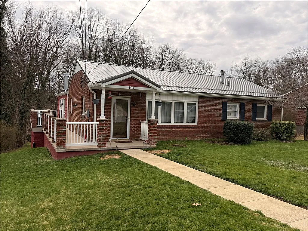 104 Allison Dr photo 1