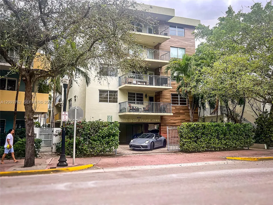 220 Washington Ave #4B