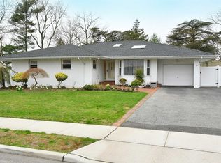 5 Hazelwood Dr, Jericho, NY 11753
