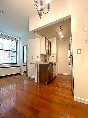 1st image of 82 Beaver St APT 406