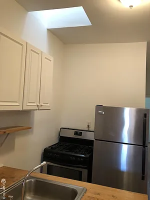 Rented by Oxford Property Group | media 32