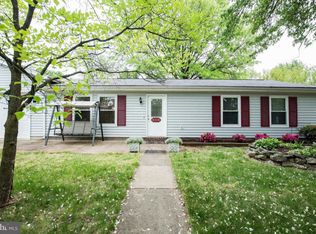 1004 N Argonne Ave, Sterling, VA 20164