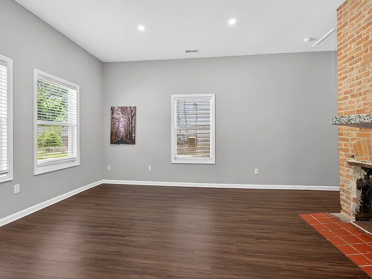 614 N Upper St — Photo 5