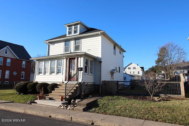 1st image of 2520 Dove St