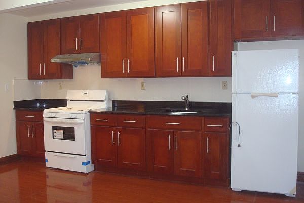1st image of 80 Avenue O