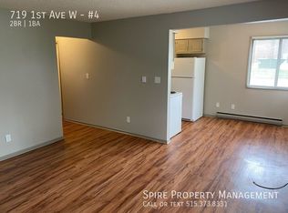 719 1st St S #4, Newton, IA 50208