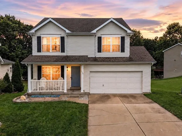 1339 Flintshire Ln, Lake Saint Louis, MO 63367