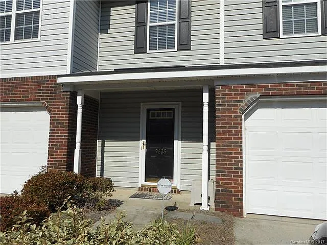 2 bed, 2.5 bath, 1287 sqft, $1,750 — Photo 2