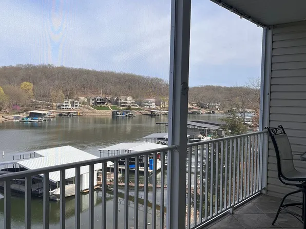 116 Port Royale Dr #2C, Sunrise Beach, MO 65079