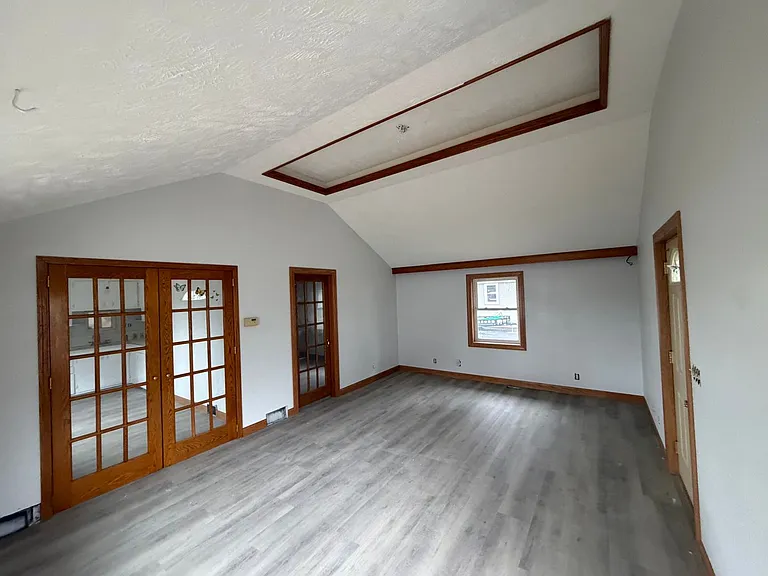215 S Garfield Ave — Photo 21