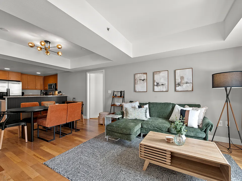 875 G St #202