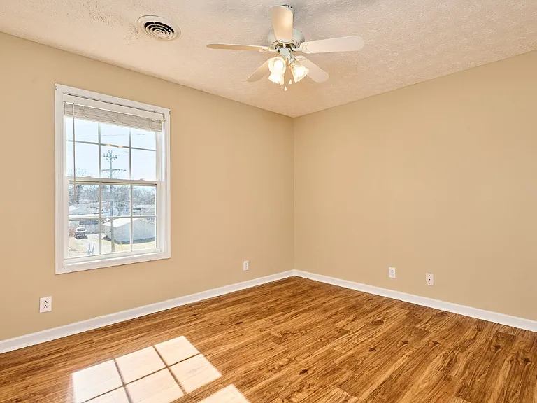 1006 Brooklyn Dr — Photo 20
