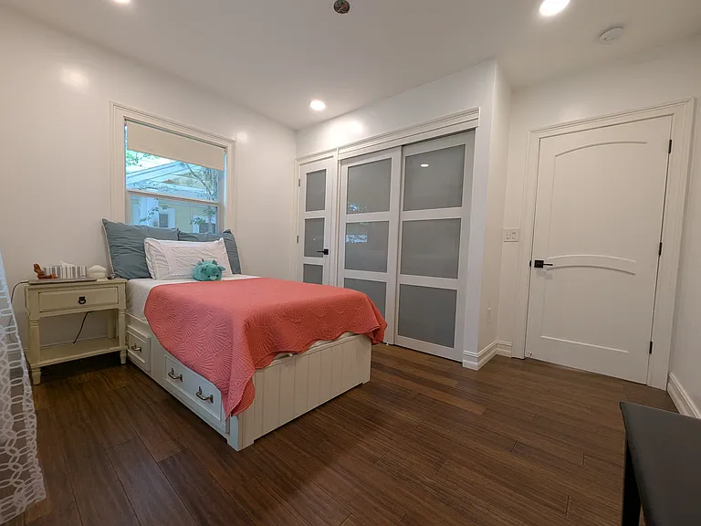 974 Pinelli St — Photo 13