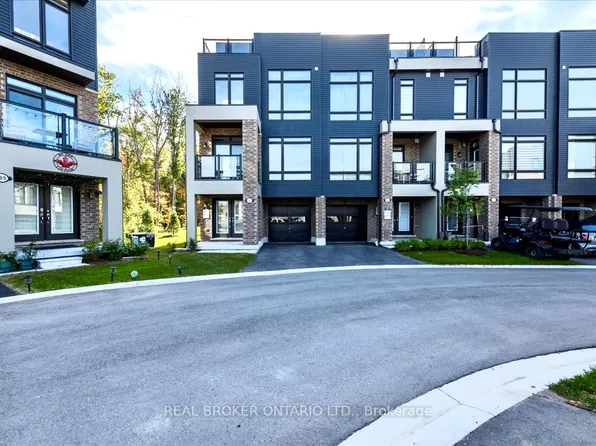 111 Marina Village Dr, Georgian Bay, ON L0K 1S0