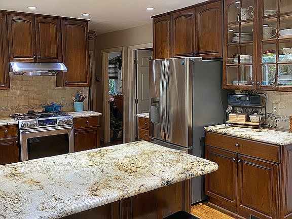 3rd image of 5730 Shropshire Ct