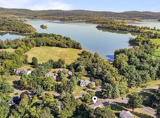 1 Rupell Rd, Clinton, NJ 08809