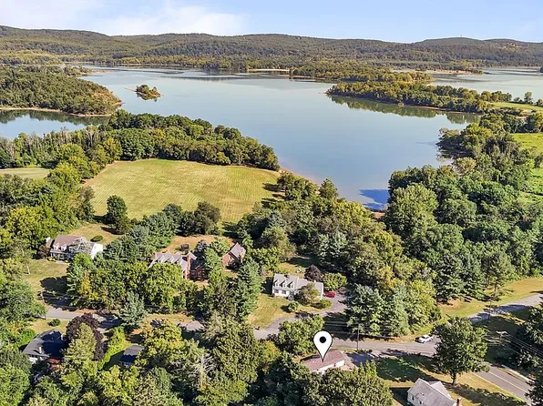 1 Rupell Rd, Clinton, NJ 08809