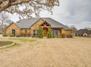 197 Pinnacle Peak Ln, Weatherford, TX 76087