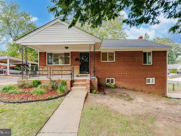 901 Highview Dr, Capitol Heights, MD 20743