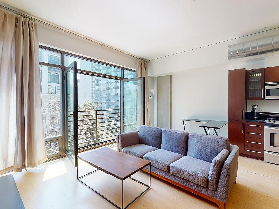 1st image of 1111 S Grand Ave APT 513