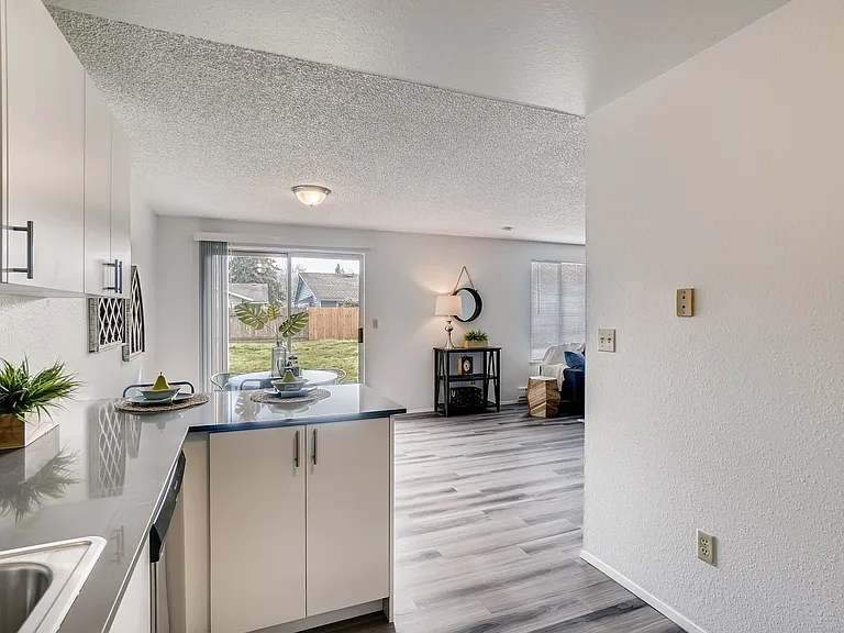 2502 M St NE #A — Photo 28