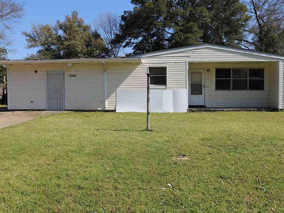 1st image of 1024 New Mexico Dr