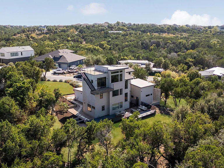 10800 Superview Dr #A — Photo 2