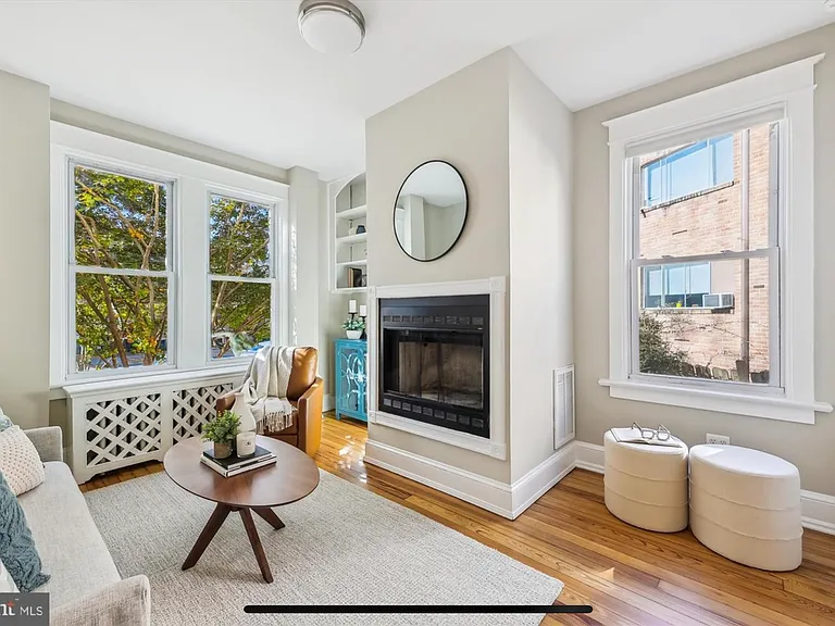 4451 Macarthur Blvd NW — Photo 7