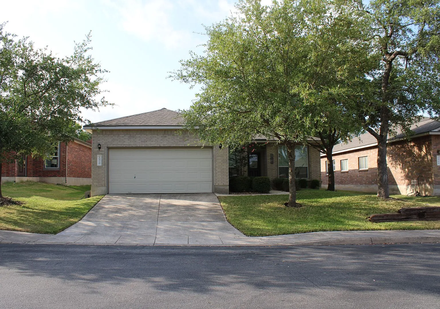 3-Bedroom In Lookout Canyon Creek, Comal I.S.D. — Photo 2