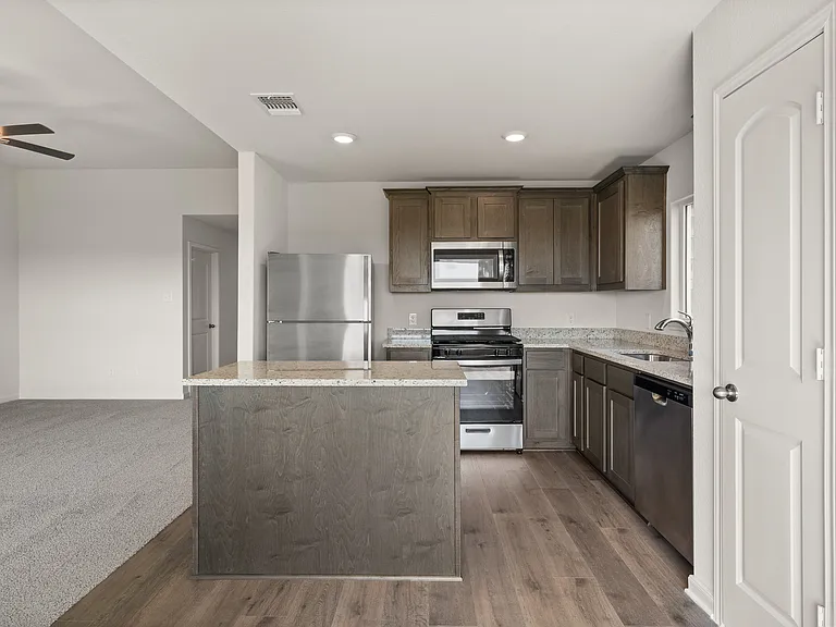 Vista West — Photo 36