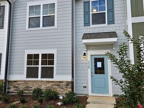 229 Parker Station Ave, Fuquay Varina, NC 27526