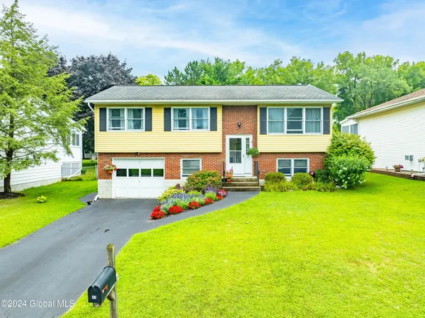 17 Par Circle, Albany, NY 12208