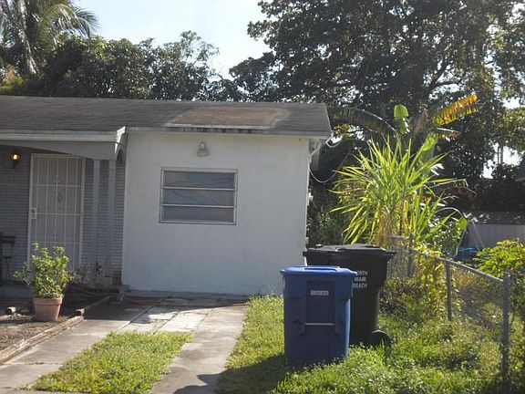 3rd image of 270 NE 172nd St