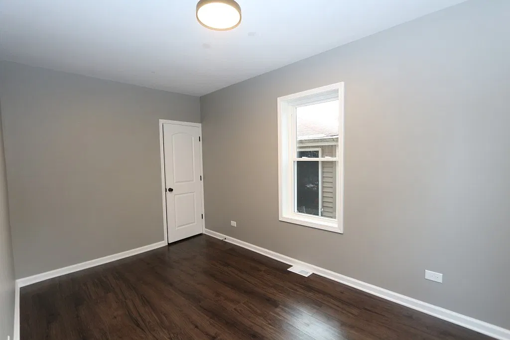 2 bed, 800 sqft, $1,200 — Photo 3