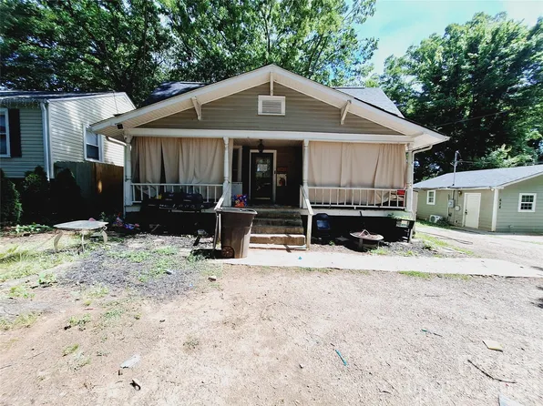632 Wood St, Statesville, NC 28677