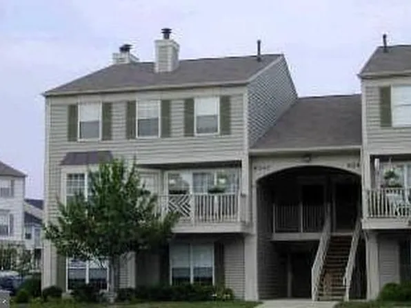 9247 Cardinal Forest Ln Unit 202, Lorton, VA 22079